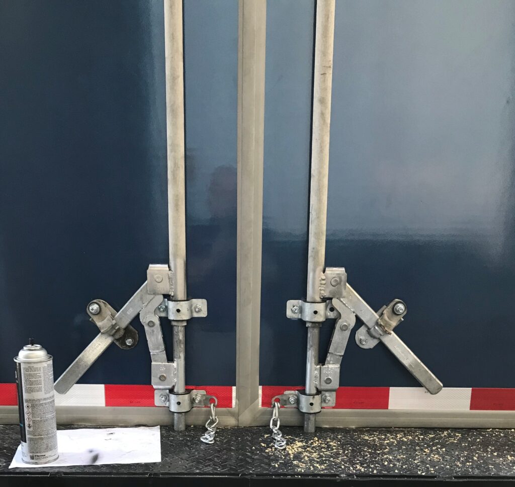 plungelok kit installed on a truck