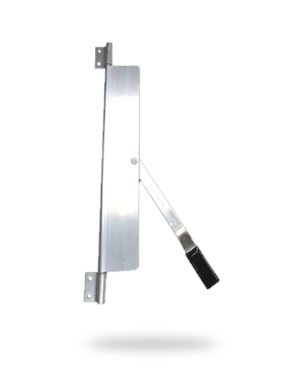single compression latch with butts